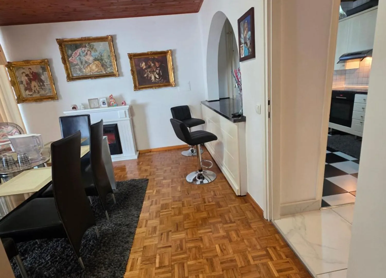 Holiday Home Markovic 비빈제